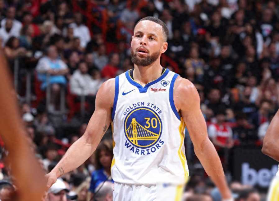 Kaiyun-库里关键节点高光表现，法国队带队取胜！的简单介绍