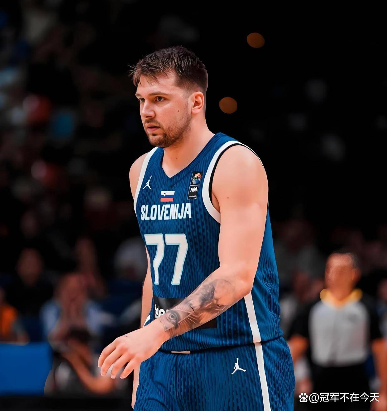 东契奇在澳大利亚队比赛中挺进下一轮,精彩发挥引发热议!的简单介绍 东契奇在澳大利亚队比赛中挺进下一轮,精彩发挥引发热议!的简单介绍